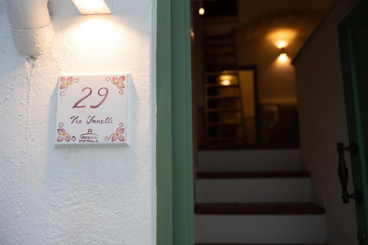 Vecchia Mottola Albergo Diffuso エクステリア 写真