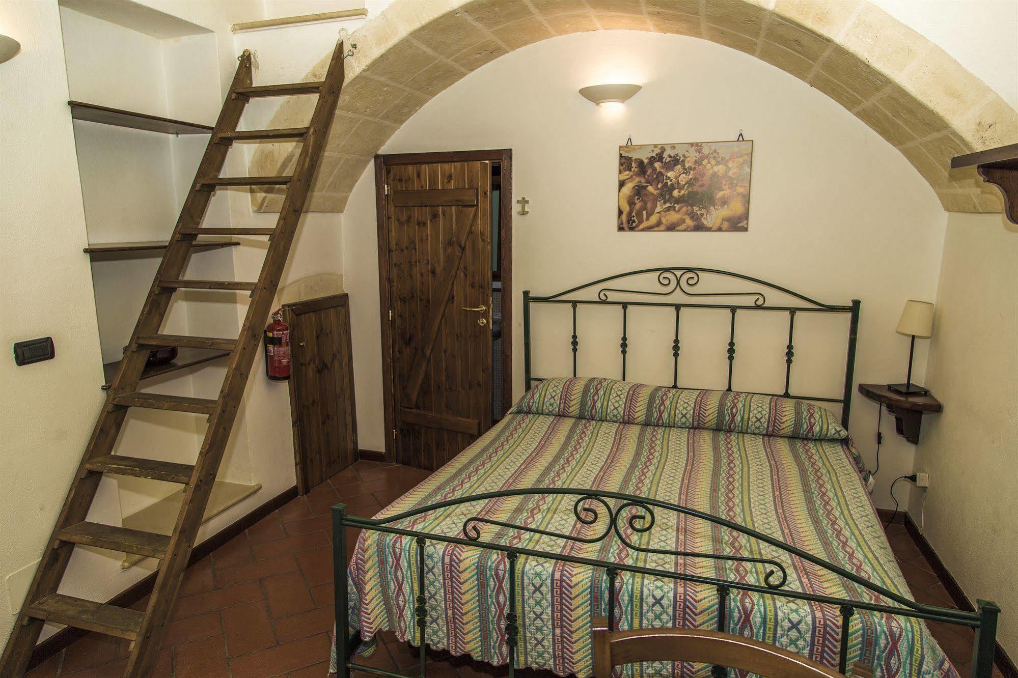 Vecchia Mottola Albergo Diffuso エクステリア 写真